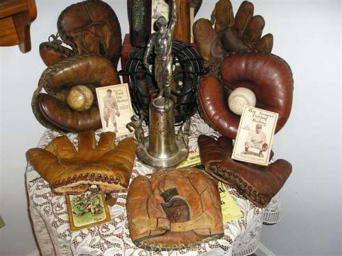 Robbie Leonhardi Display 4